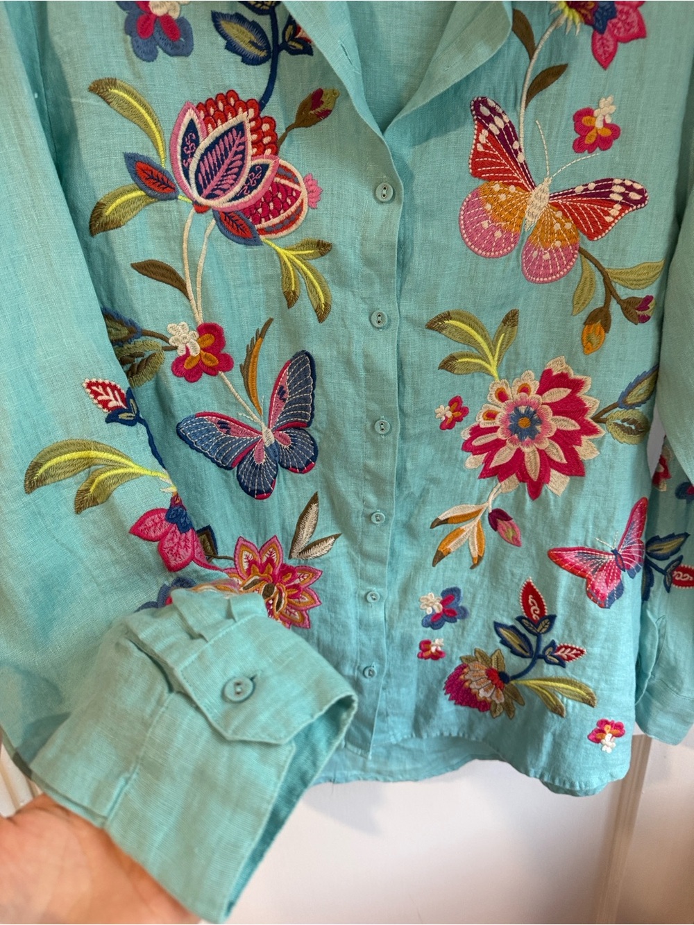 Johnny Was Like New Embroidered Floral & Butterfly Linen Button-Up Shirt Aqua M - Picture 3 of 4